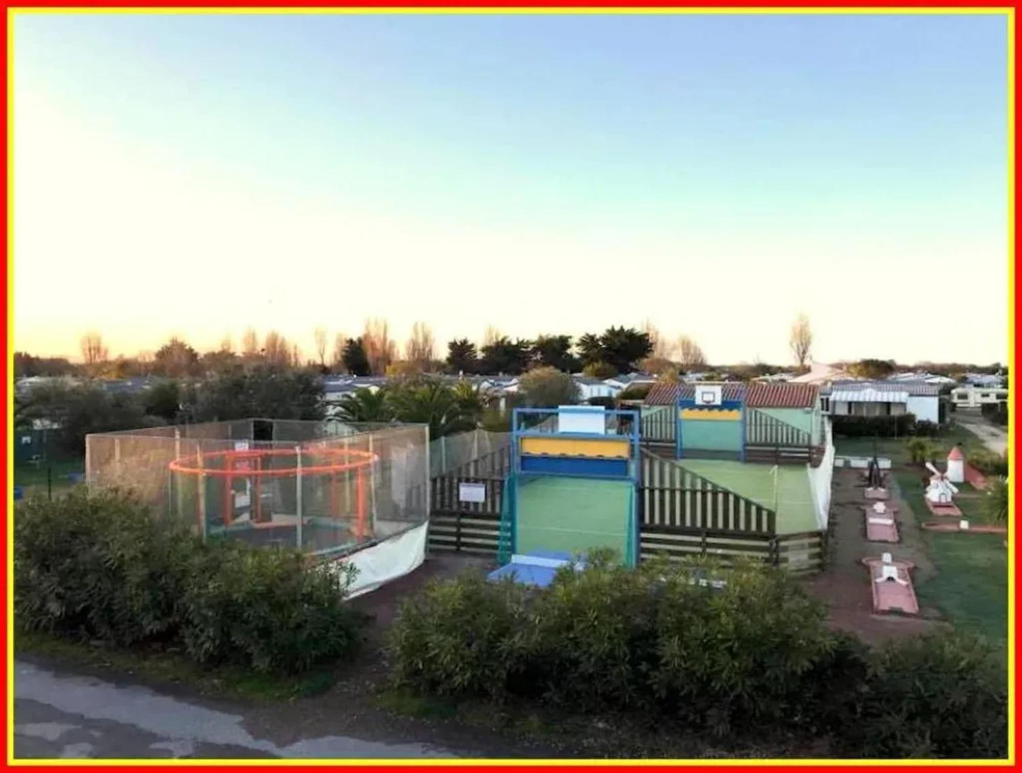 Bungalow De 2 Chambres Avec Piscine Partagee Sauna Et Terrasse A Saint Denis D'Oleron A 1 Km De La Plage Dış mekan fotoğraf